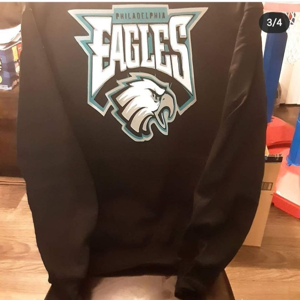 Philadelphia Eagles Hoodie (NOT NEGOTIABLE)